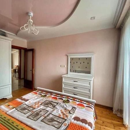 Apartment Dolphin บาทูมิ ภายนอก รูปภาพ