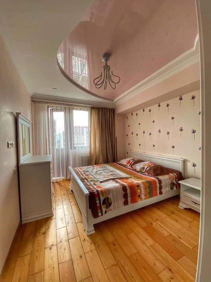 Apartment Dolphin บาทูมิ ภายนอก รูปภาพ