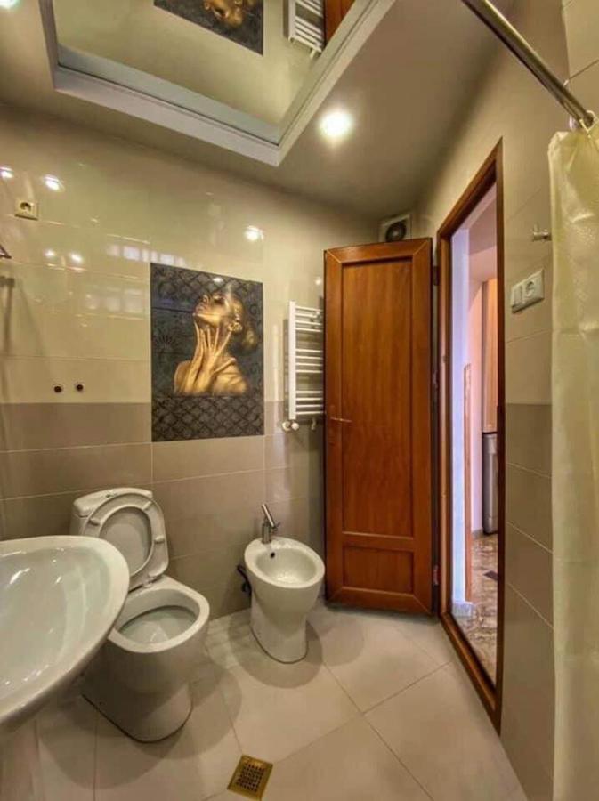 Apartment Dolphin บาทูมิ ภายนอก รูปภาพ