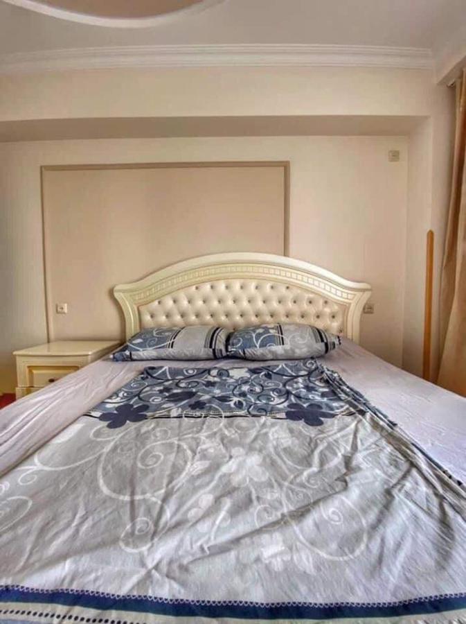 Apartment Dolphin บาทูมิ ภายนอก รูปภาพ