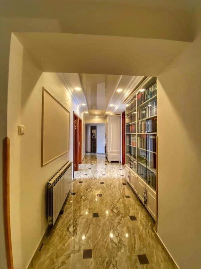 Apartment Dolphin บาทูมิ ภายนอก รูปภาพ