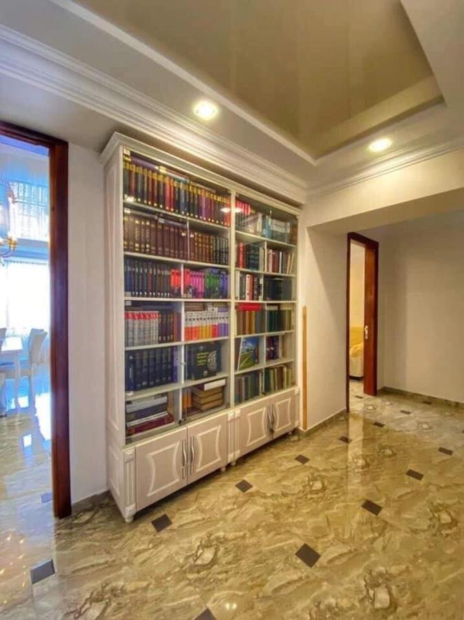 Apartment Dolphin บาทูมิ ภายนอก รูปภาพ