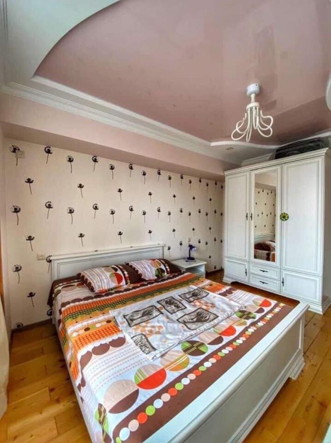 Apartment Dolphin บาทูมิ ภายนอก รูปภาพ